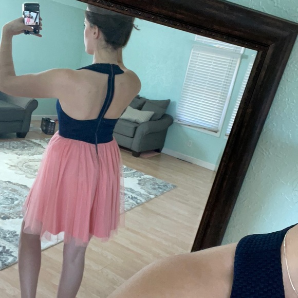 Dress - Picture 5 of 5